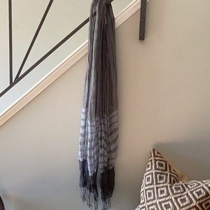 Marc Anthony Mens grey lightweight scarf